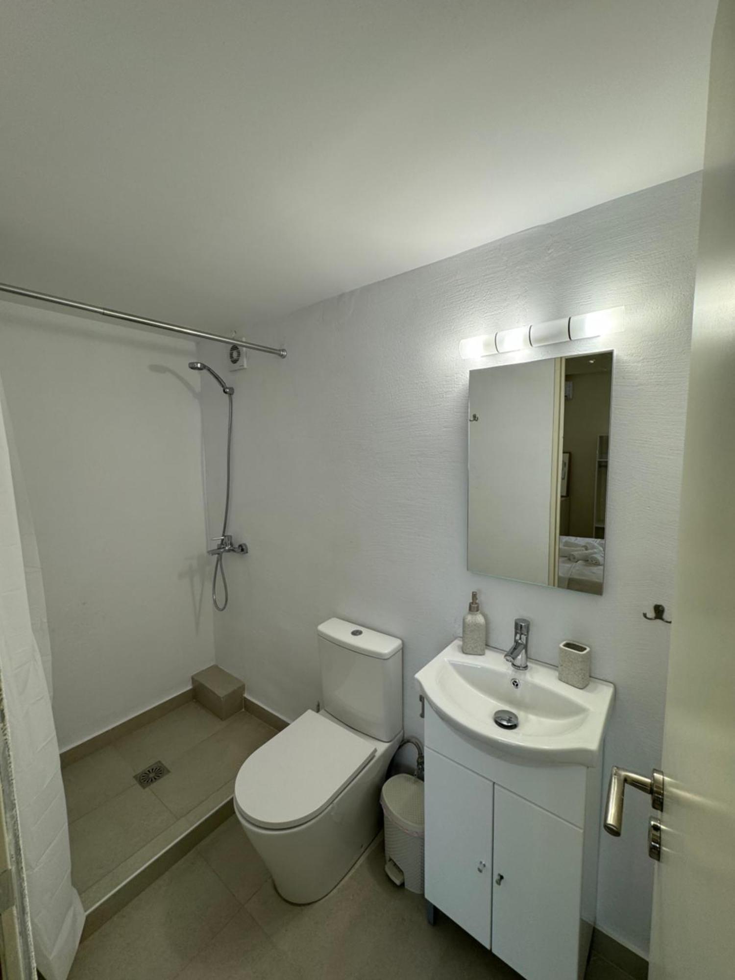 Airpoint Apartments Ártemida Kültér fotó