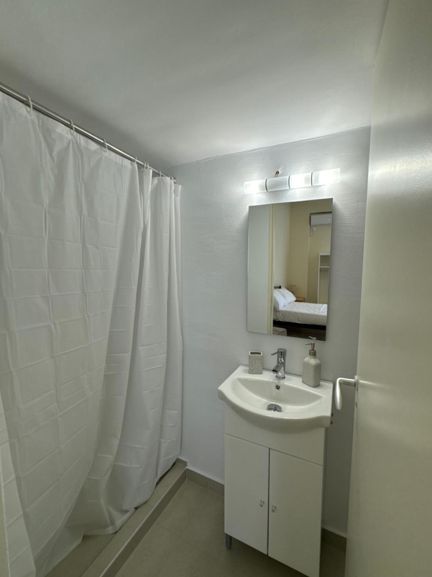 Airpoint Apartments Ártemida Kültér fotó